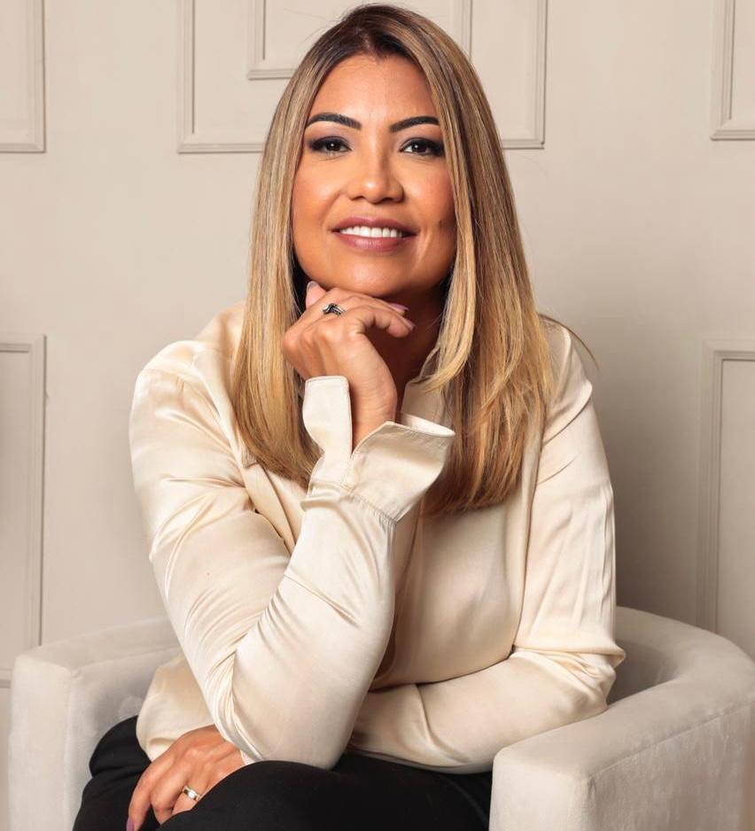 Empresária e investidora Fabiane Oliveira palestra na Expo Favela MT